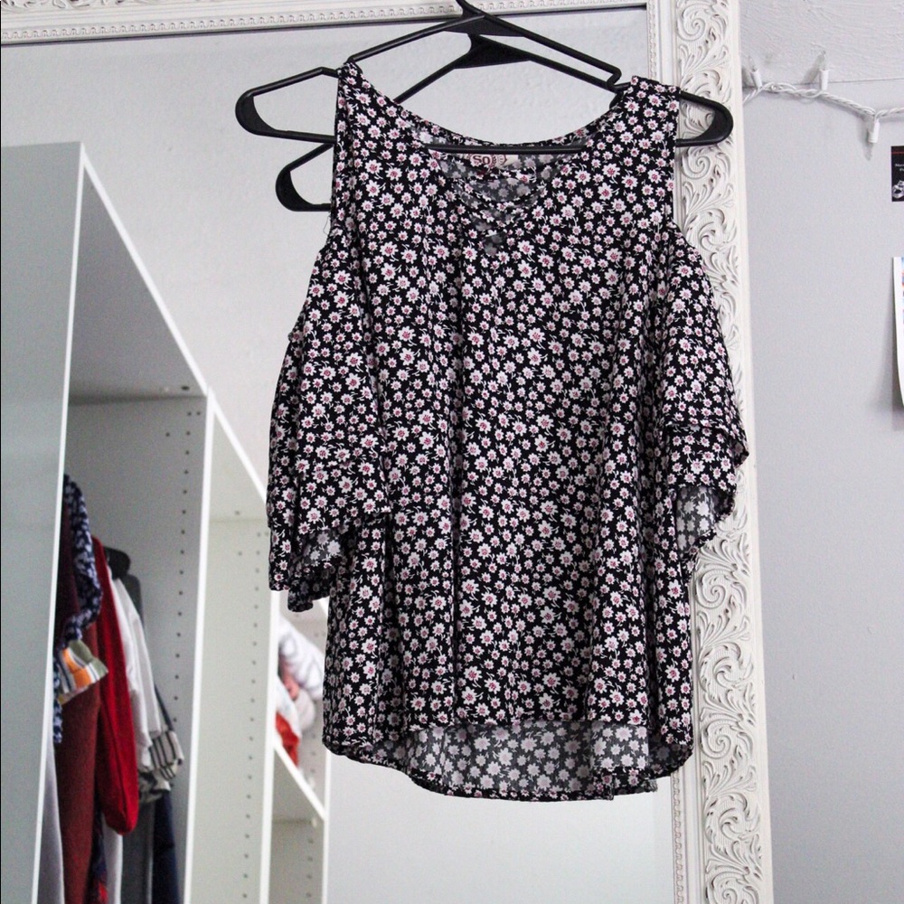 Floral on/off the shoulder top